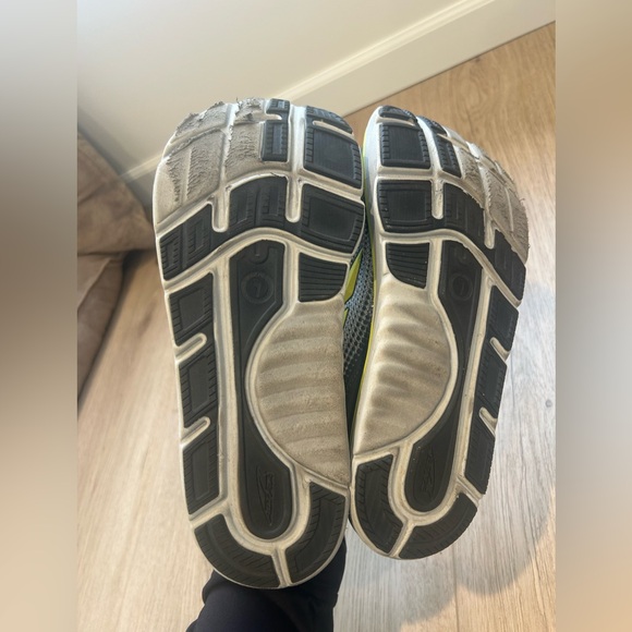 Womens Altra Torin 6 Road Cushion Running Shoes AFW1737F-3 Size 9 - Picture 8 of 10